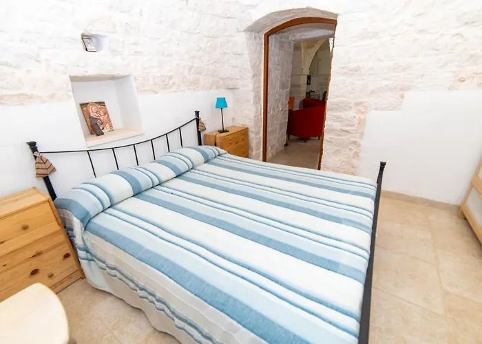 Trulli Rosa Lia