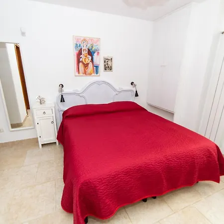 Trulli Rosa Lia